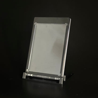 Premium Showcase Kit 35PT – Etui Magnetyczne + Stojak TCG⁠