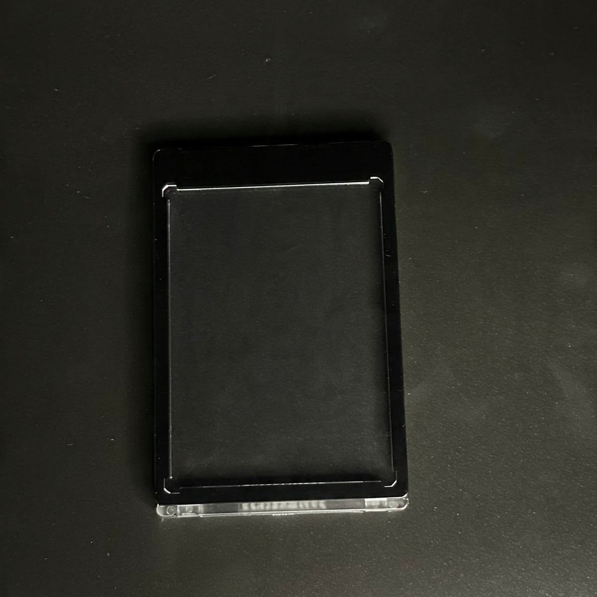 Etui Magnetyczne 35PT z Ochroną UV do Kart TCG (Czarny / Przezroczysty)