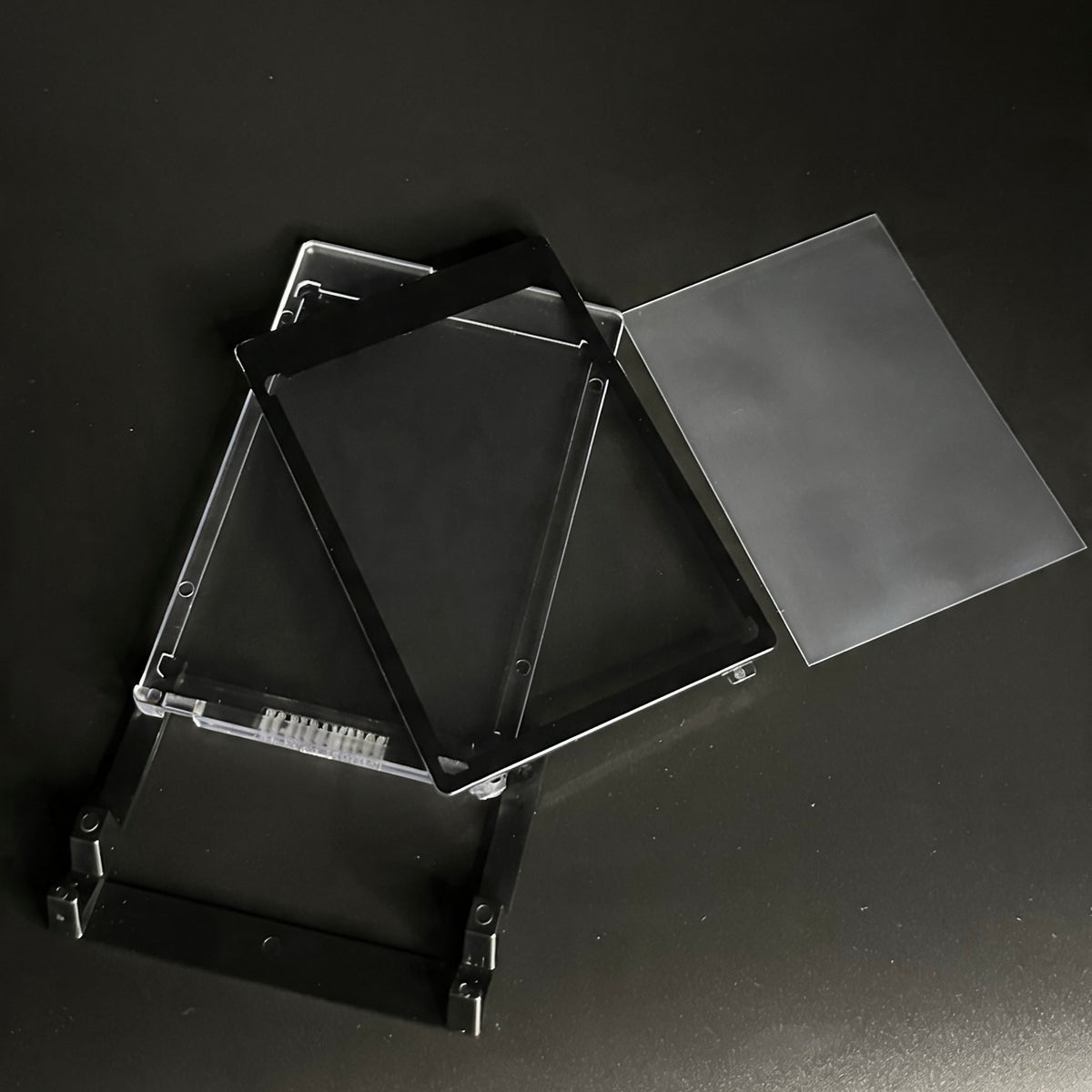 Premium Showcase Kit 35PT – Etui Magnetyczne + Stojak TCG⁠